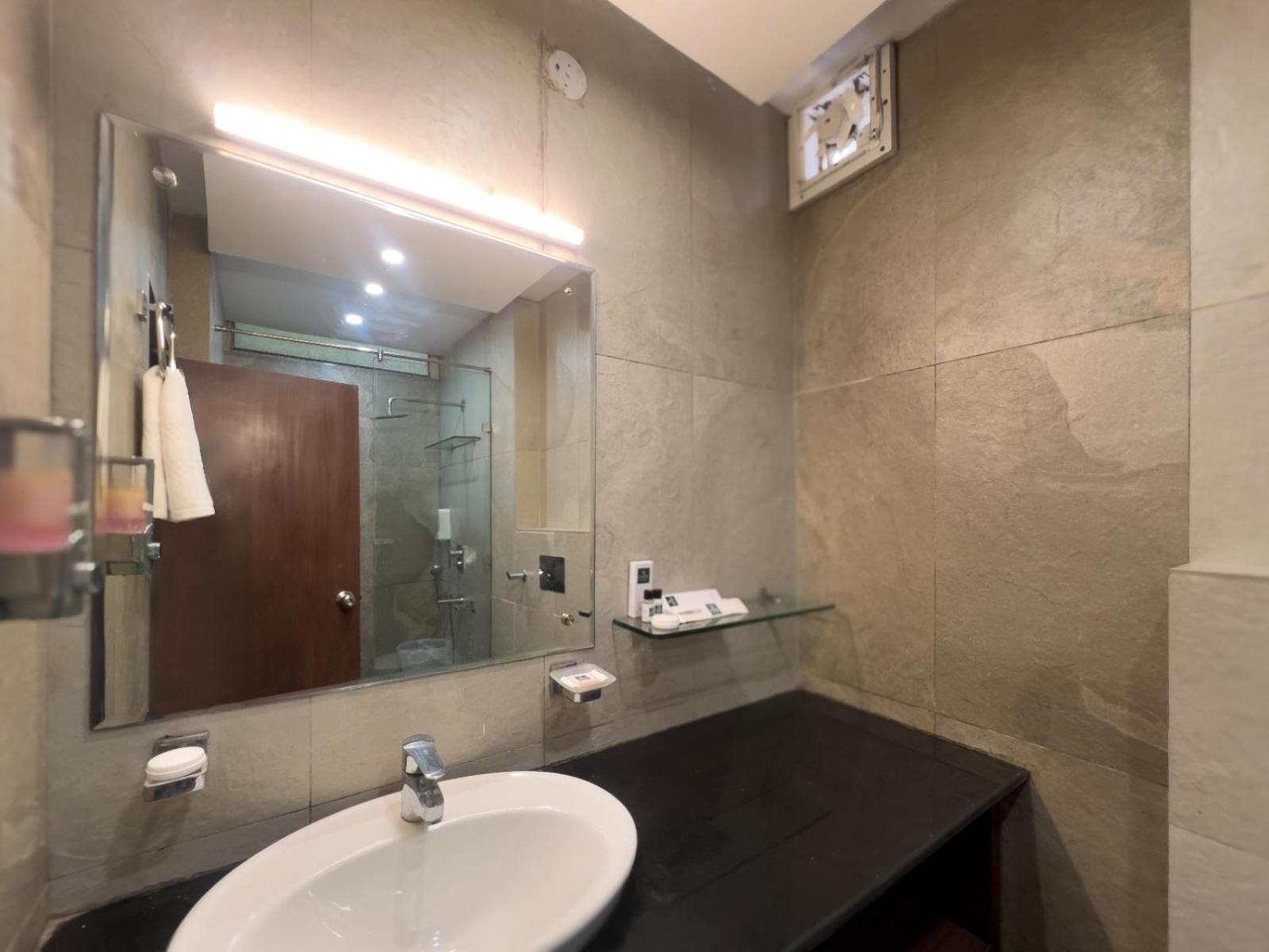 Hotel Park Royale Inn Масурі Номер фото