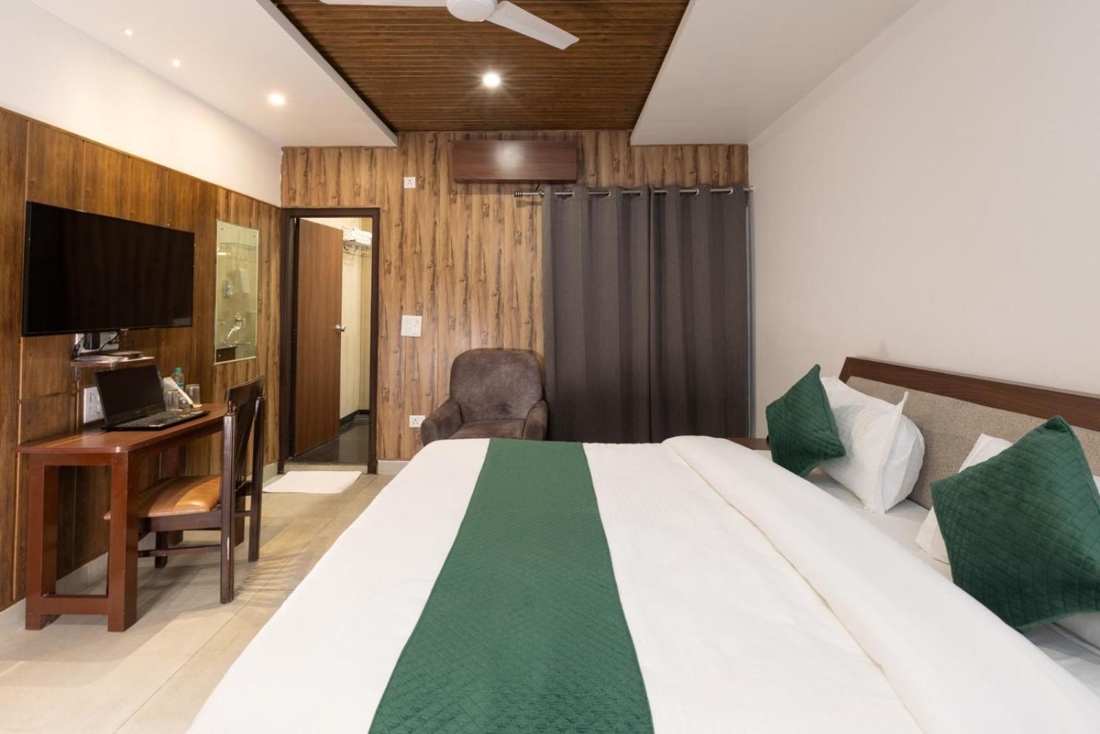 Hotel Park Royale Inn Масурі Номер фото