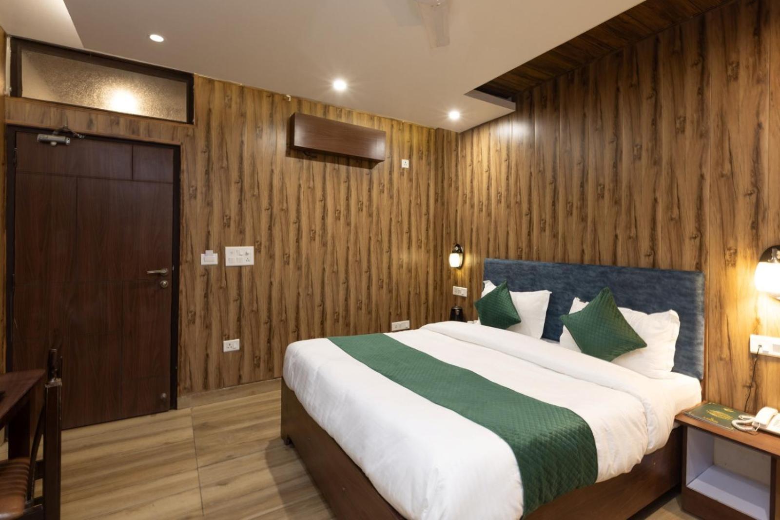 Hotel Park Royale Inn Масурі Номер фото