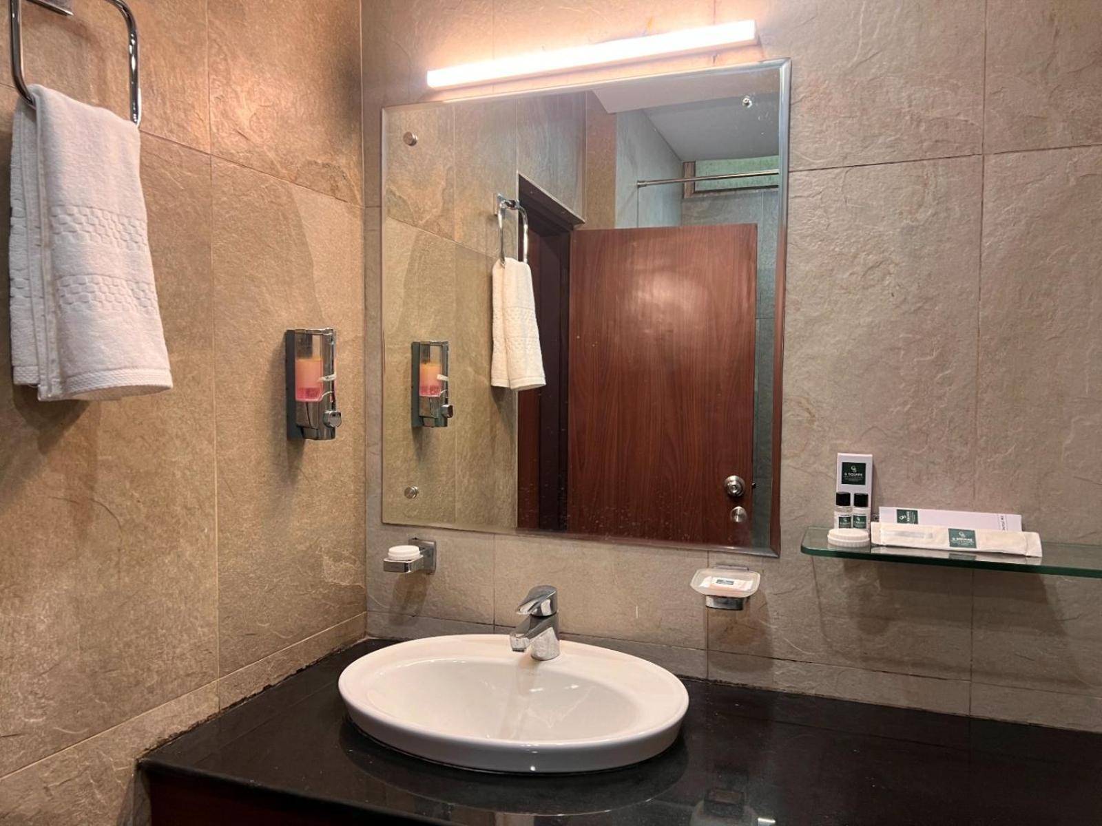 Hotel Park Royale Inn Масурі Номер фото